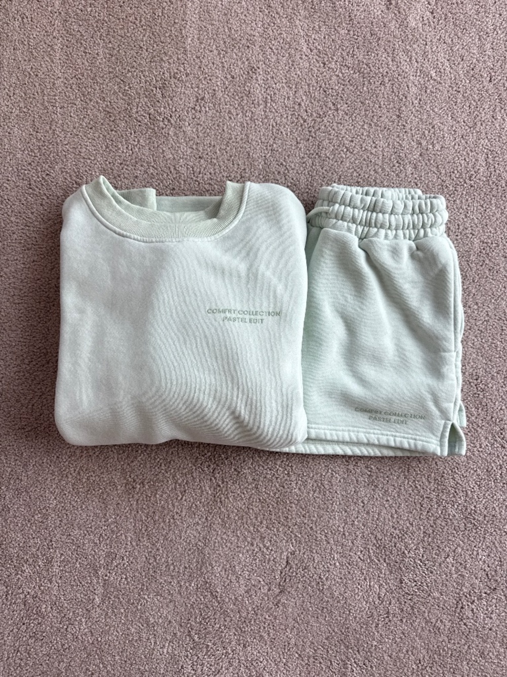 Comfrt Pastel Mint Green Crewneck and Sweatshorts Set